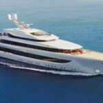 Le nouveau superyacht est conçu pour montrer aux riches ce qu’est le goût, une oasis flottante de paix et de tranquillité.